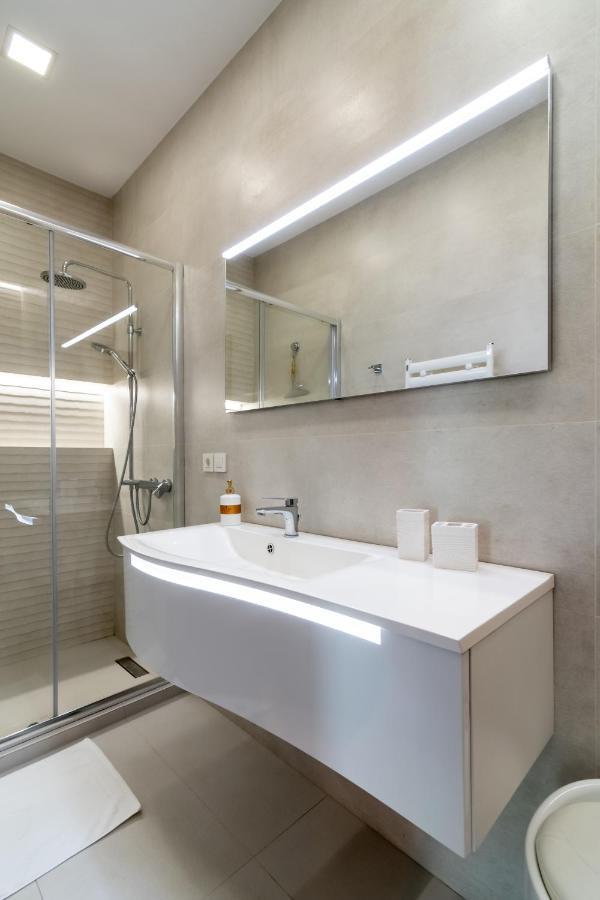 7 Senses Luxury Apartment Goedaoeri Buitenkant foto